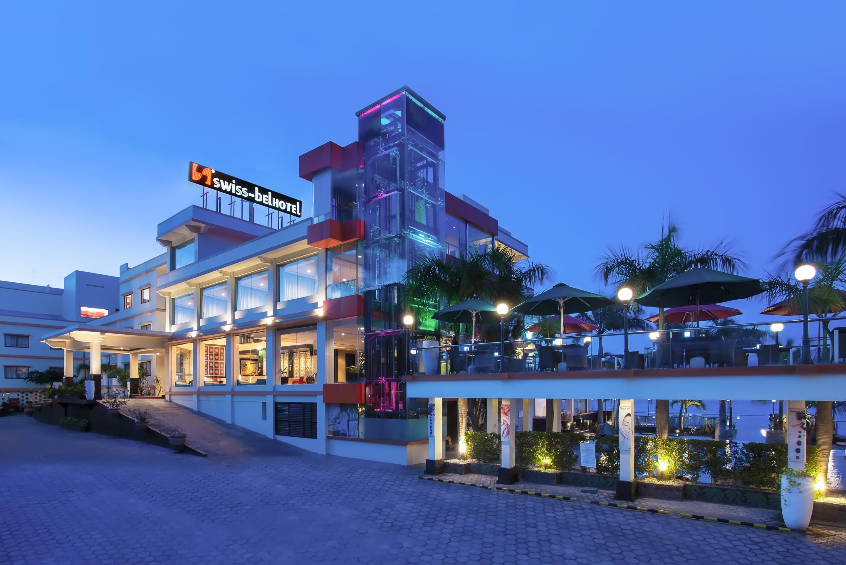 Swiss-Belhotel Silae Palu Exterior foto